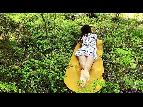 ❤️ டிண்டரில் உள்ள அந்நியன் என் பெண்ணை சுயஇன்பம் செய்து காடுகளில் உணர்ச்சிவசப்படுகிறான் ❌ ஆசன வீடியோ எங்களிடம் ❌️❤